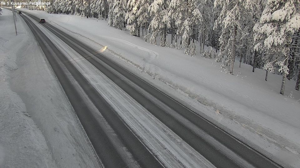 Kuusamo: Tie 5 - Petäjälampi - Kemijärvelle