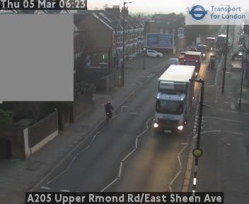 London: A205 Upper Rmond Rd/East Sheen Ave