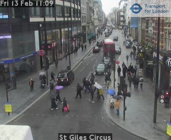 London: St Giles Circus