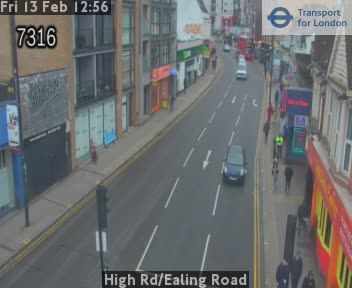 London: High Rd/Ealing Road
