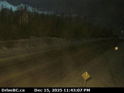 Taylor › North: Highway 97 about 20 km south of Fort St. John at South - Hill, looking north
