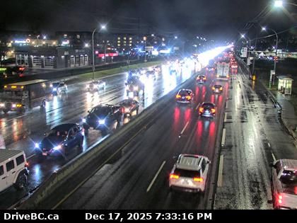 Pitt Meadows › West: Highway 7 (Lougheed Highway) at Harris Road, looking west