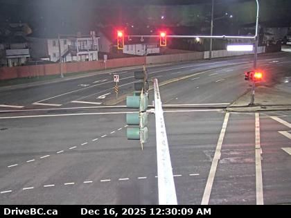 Pitt Meadows › North: Highway 7 (Lougheed Highway) at Dewdney Trunk Road, looking north