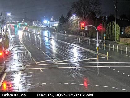 Pitt Meadows › West: Hwy 7 (Lougheed Hwy) at Dewdney Trunk Rd, looking west