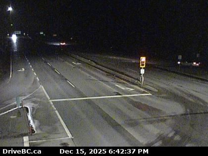 Campbell River › South: Highway 19 about 2.5 km south of - at Willis Road, looking south