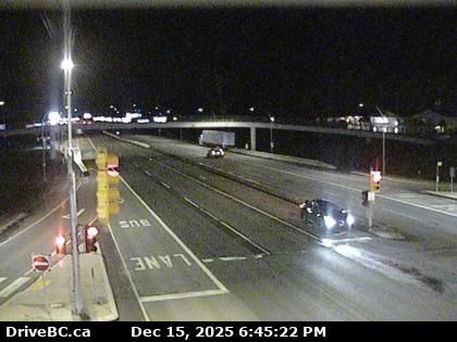 Central Saanich › South: Highway 17 at Mount Newton Cross Road, looking south