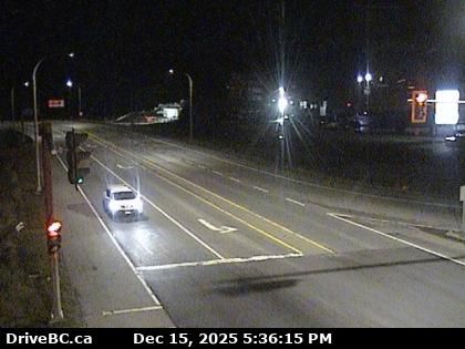 Hilliers › North: Highway 4 at Alberni Highway (Highway 4A) junction, about 2 km west of Coombs, looking north