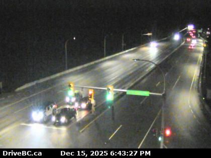 Langford › South: Highway 1 at West Shore Parkway, looking southbound towards Victoria