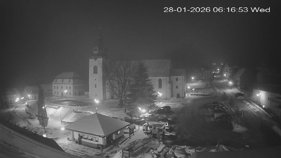 Jiretin pod Jedlovou › South: Ústecký kraj, Česko: náměstí Jiřího