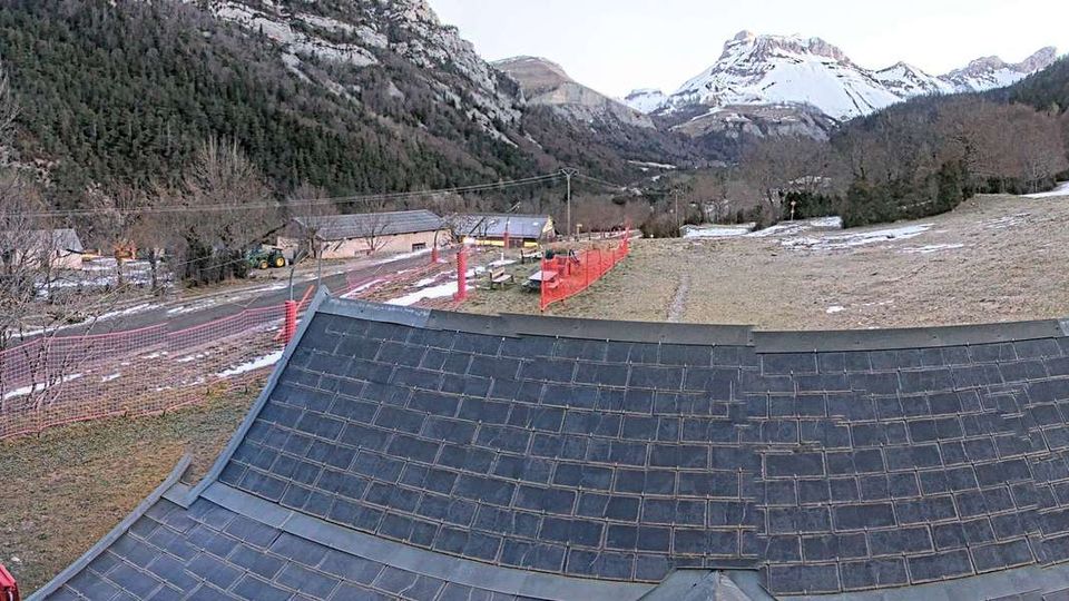 Lus-la-Croix-Haute: Lus station Jarjatte