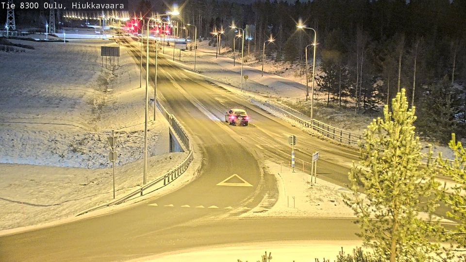Oulu: tie 8300 - Hiukkavaara - Vaala