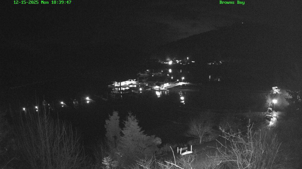 Campbell River: The Narrows Floating Restaurant - Brown's Bay Resort & Village - Seymour Narrows