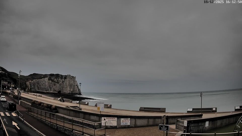 Etretat: La Mer à Boire