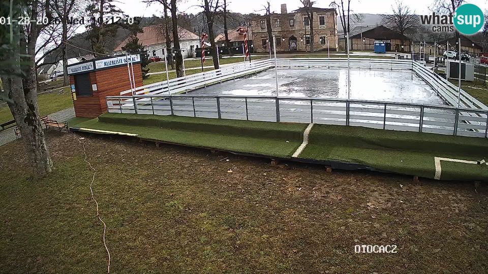 Prozor: Otocac center, kralja Zvonimira street