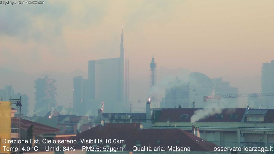 Milan › East: Torre "Branca" - Porta Nuova - Torre Unipol SAI - Unicredit Tower - Torre Solea - Torre Solaria - Bosco Verticale - Diamond Tower - Galfa Tower - Pirelli Skyscraper