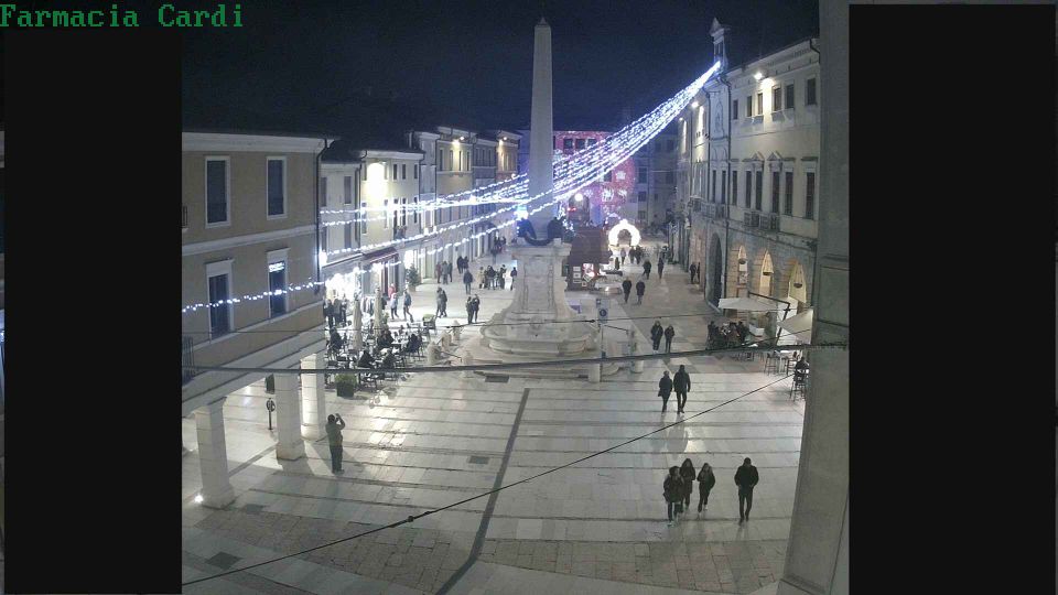 Lonigo: Veneto, Italy: Piazza Garibaldi