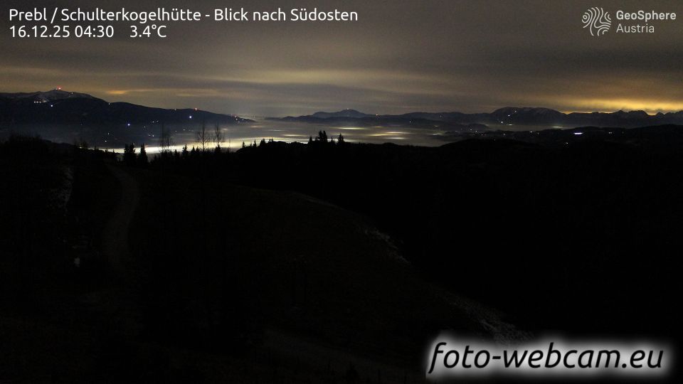 Kliening › South: Prebl - Schulterkogelhütte - Blick nach Südosten