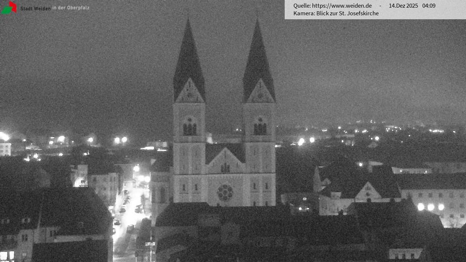 Weiden › North-east: Church St.Michael: Rathaus