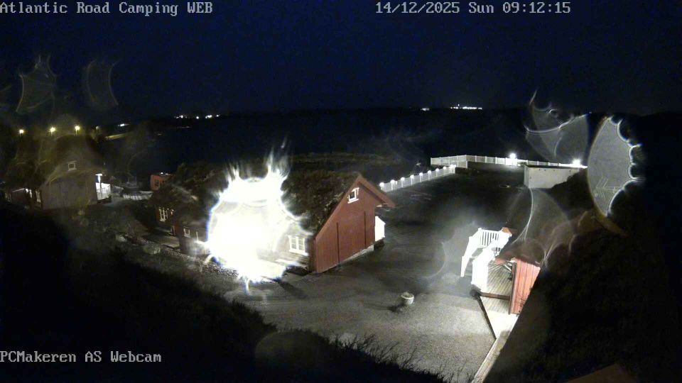 Rangoyneset › South-west: The Atlantic Road Cabins - Utheimselva - Lille Lauvøysundet - Atlantic Ocean Road