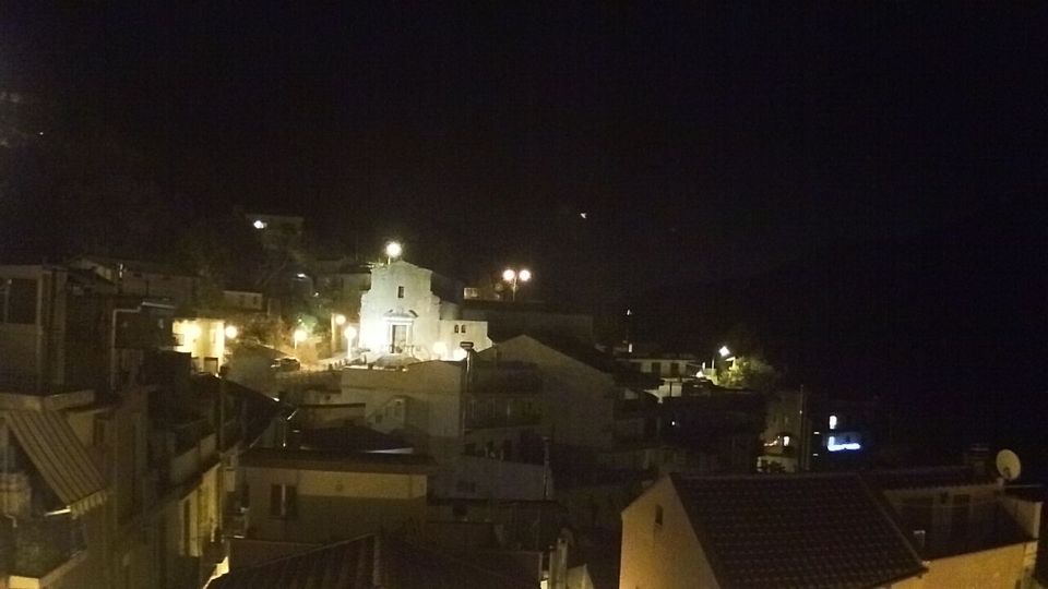 Mandanici › South-east: Sicilia, Italia: Chiesa SS. Trinità e la vallata del Dinarini