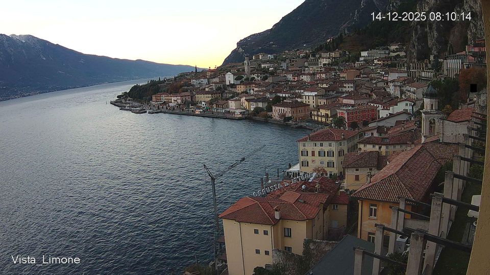 Limone sul Garda: Lombardia, Italia: Posta _ panorama