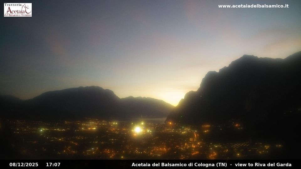 Riva del Garda: Trentino-Alto Adige, Italia: Acetaia _ Del _ Balsamico _Trentino