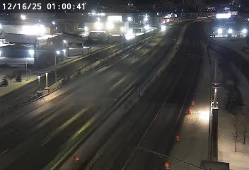 Syracuse › West: I-690 west of Exit 14 (Teall Ave)