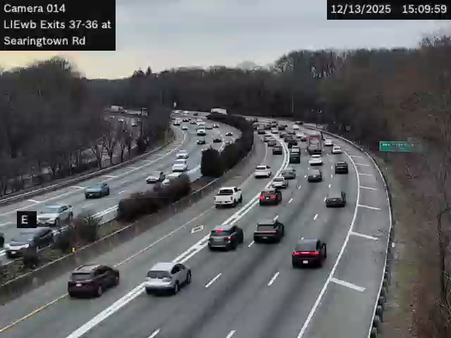 Munsey Park › West: I-495 at Searingtown Road