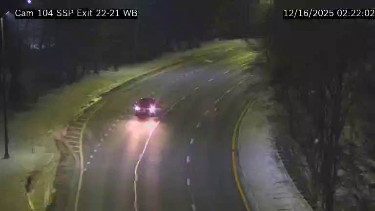 East Williston › West: SSP between Exit 22 (MSP) and Exit 21 (Nassau Rd