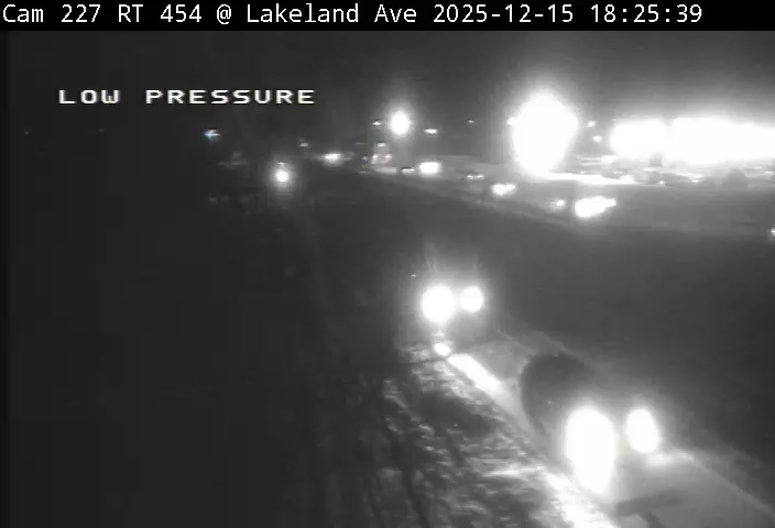 Islandia: NY 454 at Lakeland Ave; Northeast