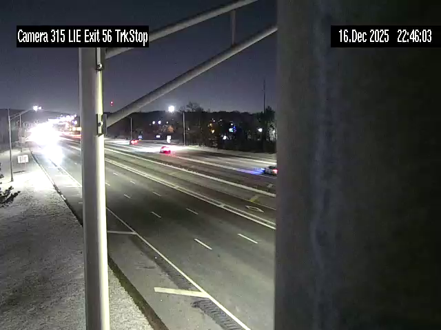 Brightwaters: 495 Westbound at Exit 56 Rest Area Camera 1