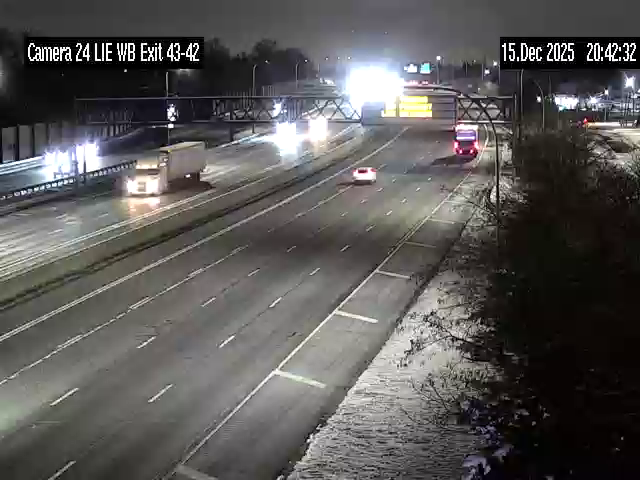 Westbury › West: I-495 at South Oyster Bay Road