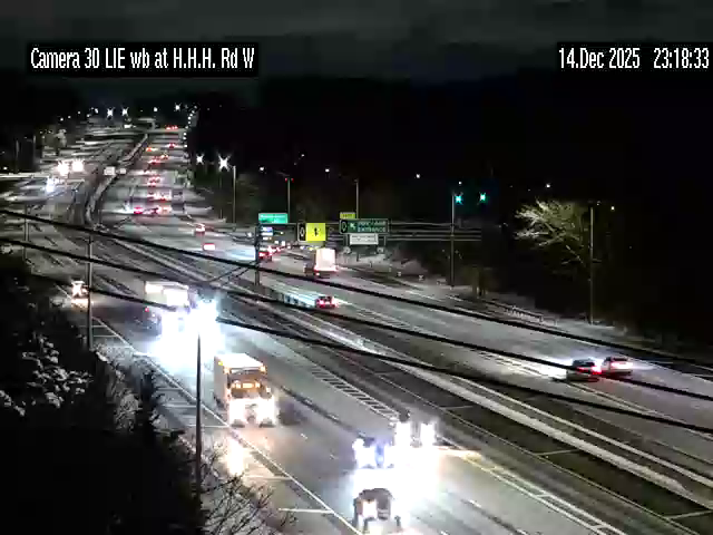 Huntington › West: I-495 at Half Hollow Hills Road West
