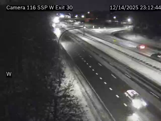 South Farmingdale › East: SSP just East of Exit 30 - Broadway