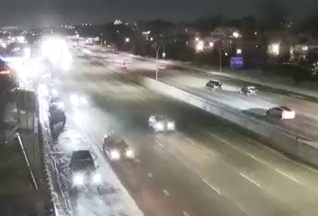 New York › West: 907M at 27th Avenue