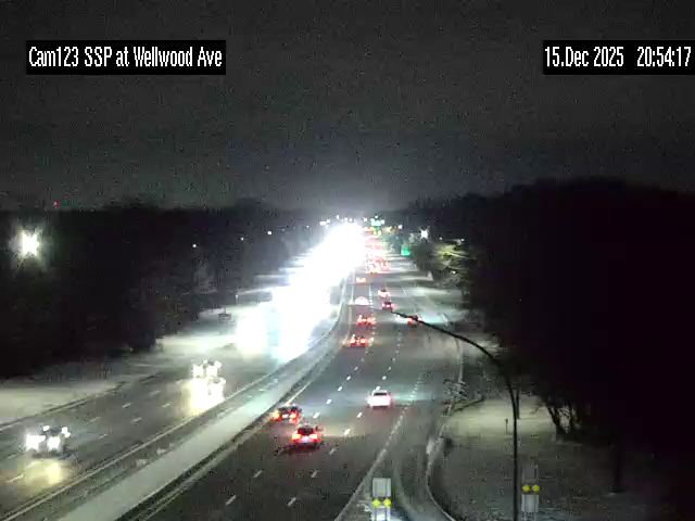 Huntington: SSP at Exit 35 (Wellwood Ave)
