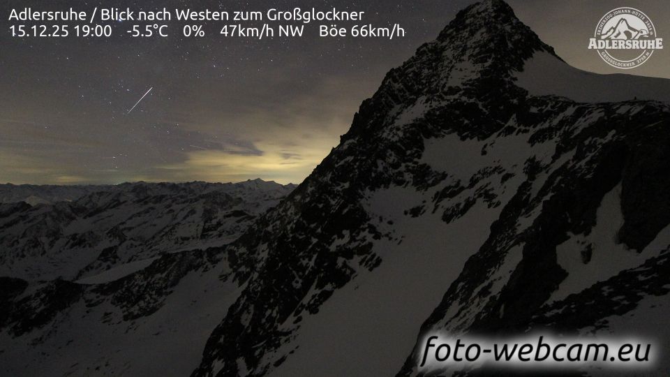 Gemeinde Kals am Grossglockner: Adlersruhe - Blick nach Westen zum Großglockner