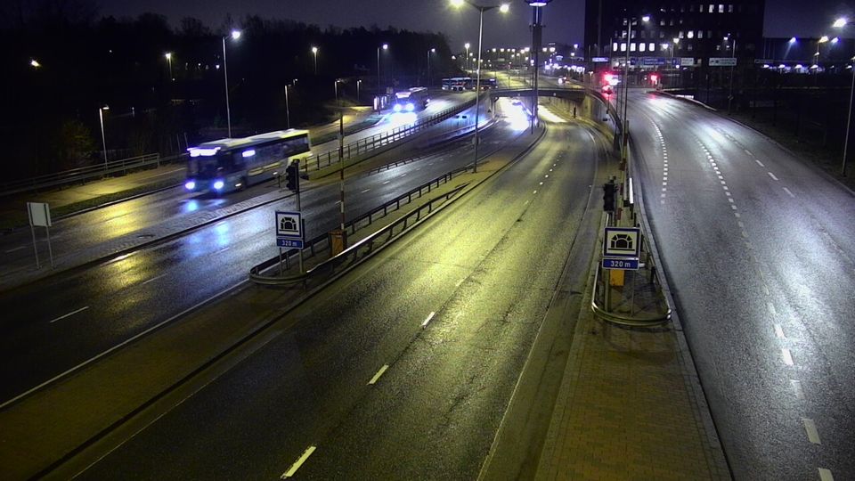 Helsinki: Tie 100 Hakamäentie, Kivihaan tunneli, länsi - Kivihaan tunneli, länsi