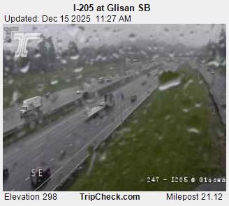 Maywood Park: I-205 at Glisan SB