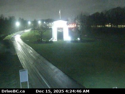 Blaine › North: Highway 99 at Peace Arch border crossing, looking north