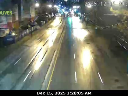 Vancouver: Marpole › South: Oak Street at 70 Avenue, north approach to Oak Street Bridge, looking south to the bridge