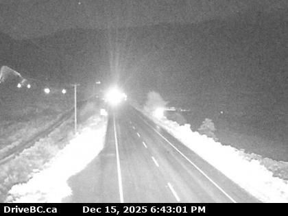 Spences Bridge › North: Highway 1 at the north end of - on the west side of the Thompson River, looking north