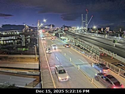Surrey: Bridgeview › West: Pattullo Bridge in Surrey at the south end, looking west