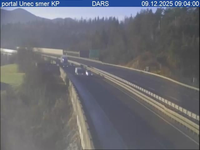 Cerknica: A1/E61/E70, Ljubljana - Koper, portal Unec