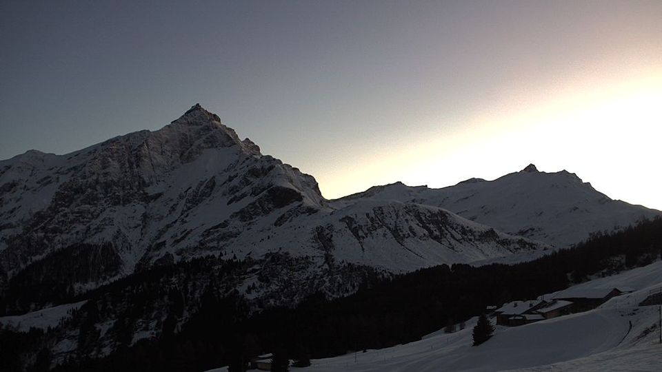 Tschappina › South: Obergmeind - Piz Beverin