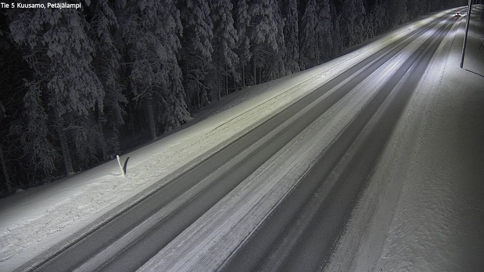 Kuusamo: Nilonkangas: Tie 5 Kuusamo, Petäjälampi - Kuusamoon