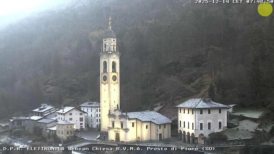 Piuro › South-east: Piazza della Chiesa