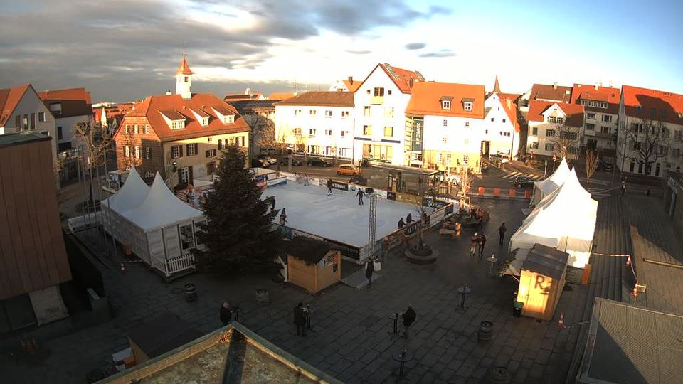 Gerlingen › North-east: Rathausplatz