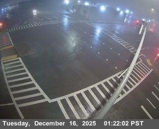 Eureka › North: US-101 - 5th & R Street - Looking North (C034)