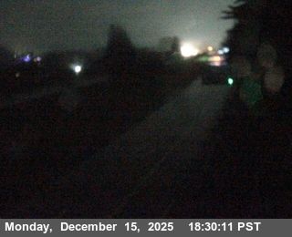 Arcata › North: US-101 : South Of SR-299 - Looking North (C004)